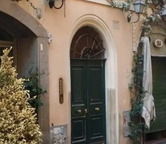 Domus De Fiori *