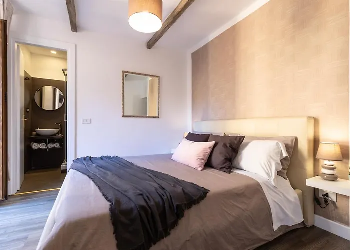 Domus De Fiori Appartement *
